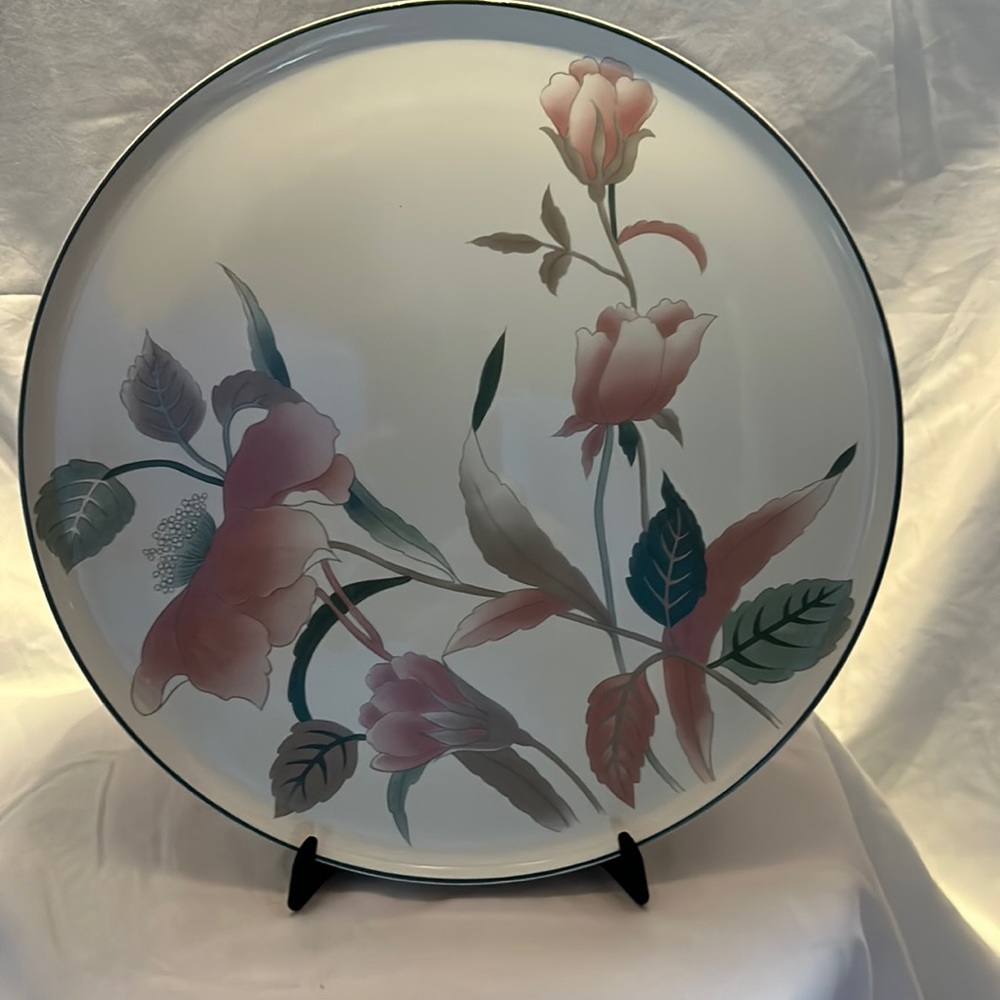 Vintage Mikasa “Silk Flowers” Round 12” Cake Plate